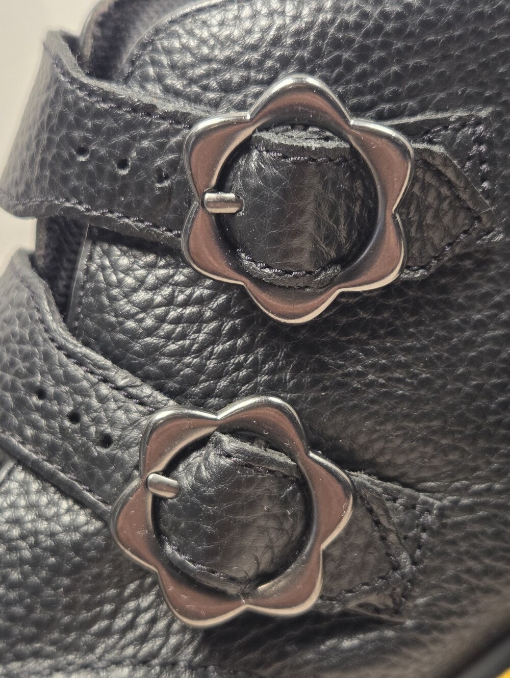 Devon Flower Buckle Leather Platform Boots Women's 8 - Picture 9 of 13